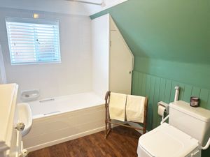 Bathroom - click for photo gallery